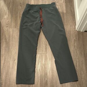 Women’s Livingston scrub bottoms